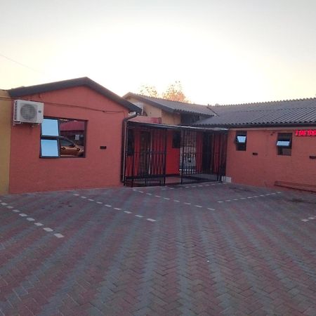 Garden Point Hotel Johannesburg Exterior photo